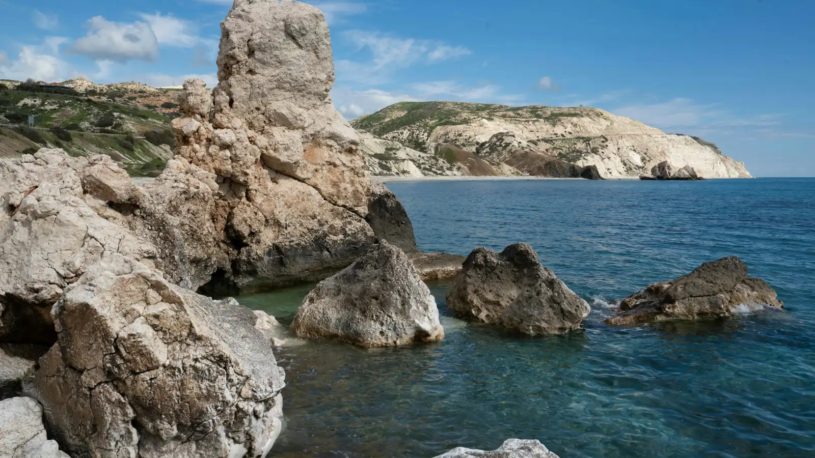 Felsen der Aphrodite (Petra tou Romiou) an der Küste bei Paphos, Zypern