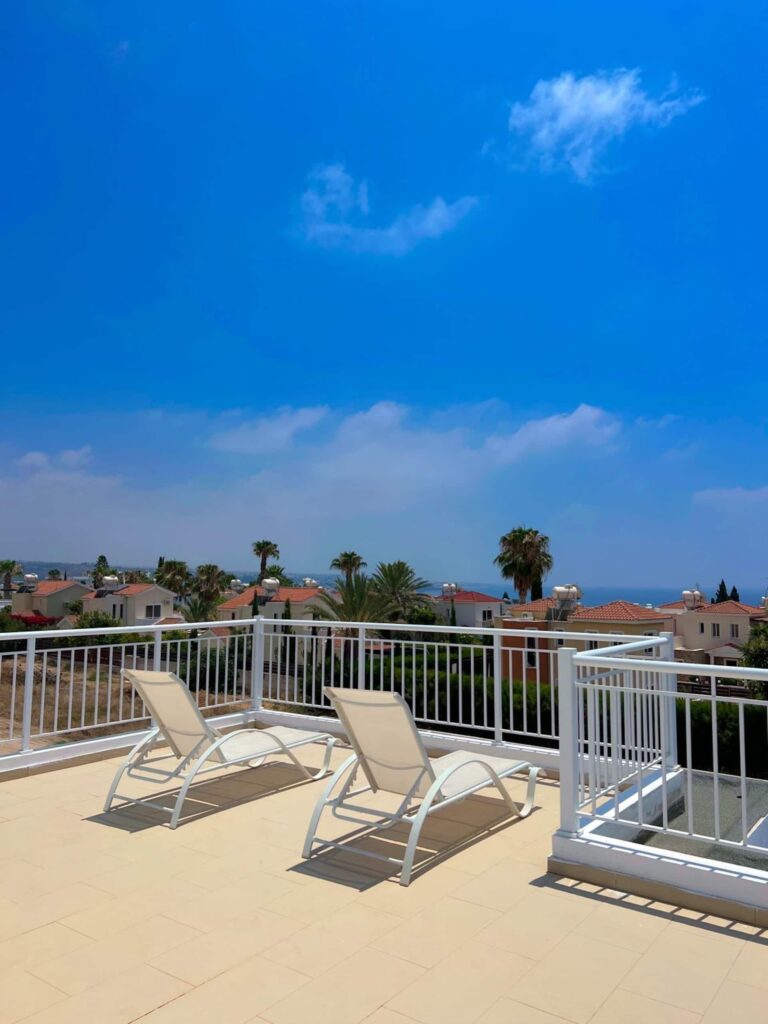 Dachterrasse mit Meerblick